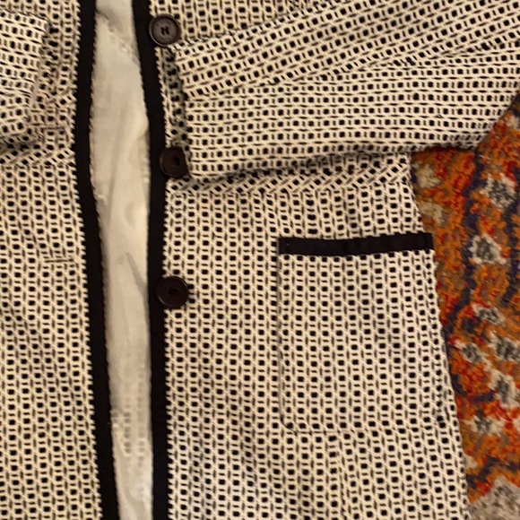 White and black A-Line Coat Size Small - Picture 4 of 7